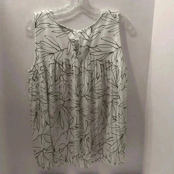 Ann Taylor Black and White Print Sleeveless Shell Blouse Size L - Picture 2 of 5